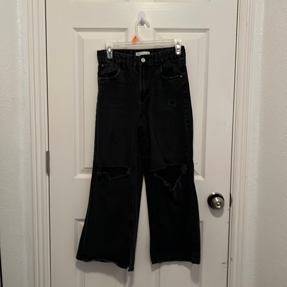 ZARA JEANS• PERFECT CONDITION• BARLEY WORN